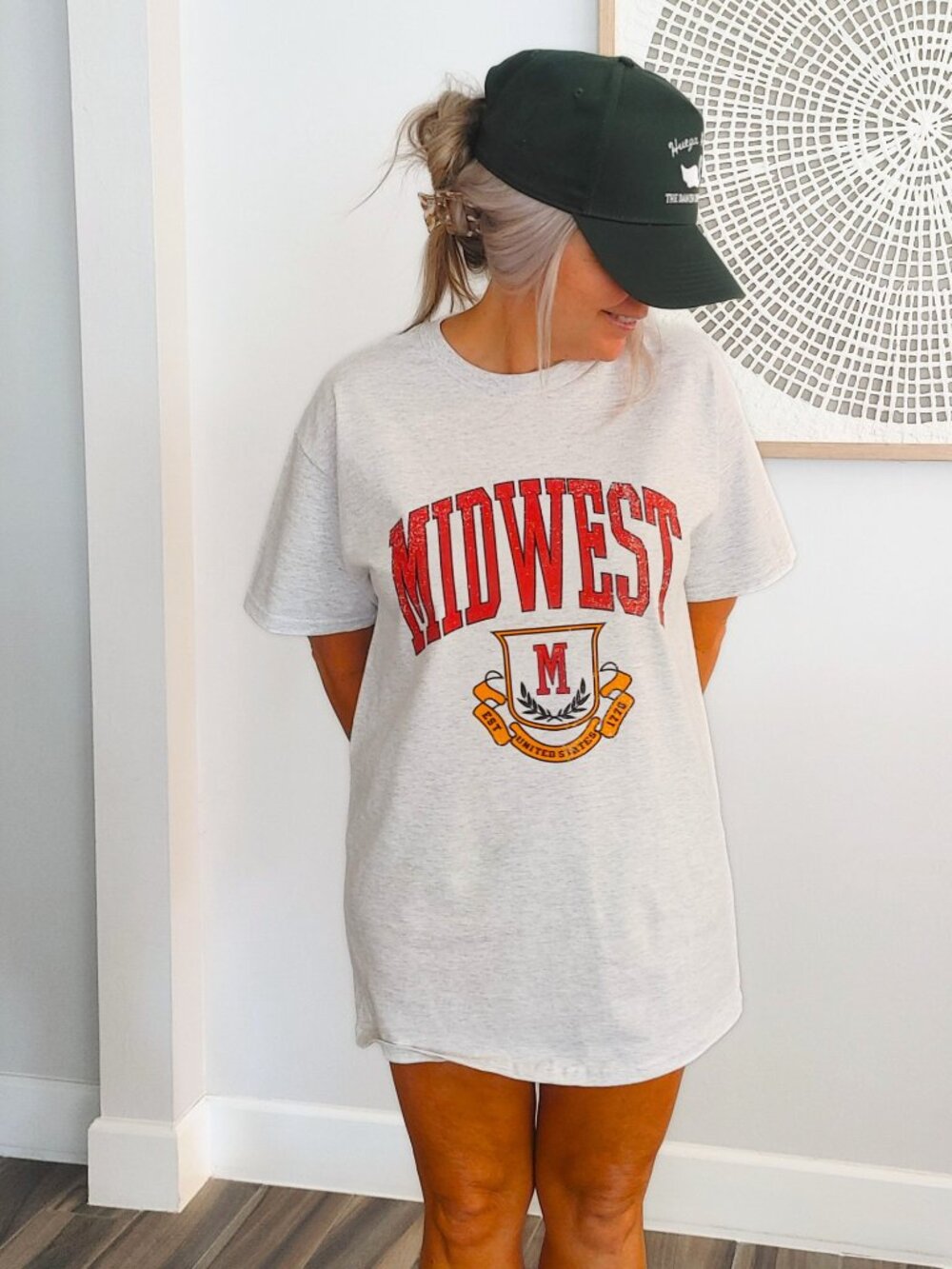 NWT Retro Midwest Distressed College T-shirt - Picture 4 of 14